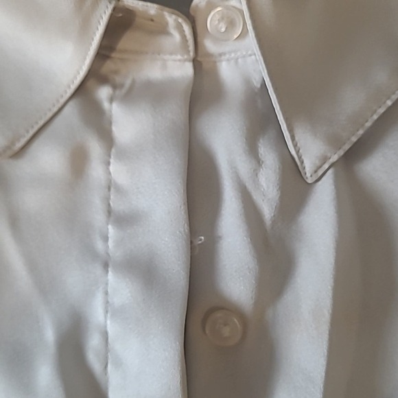 Express‎ cream button down shirt - Picture 2 of 4